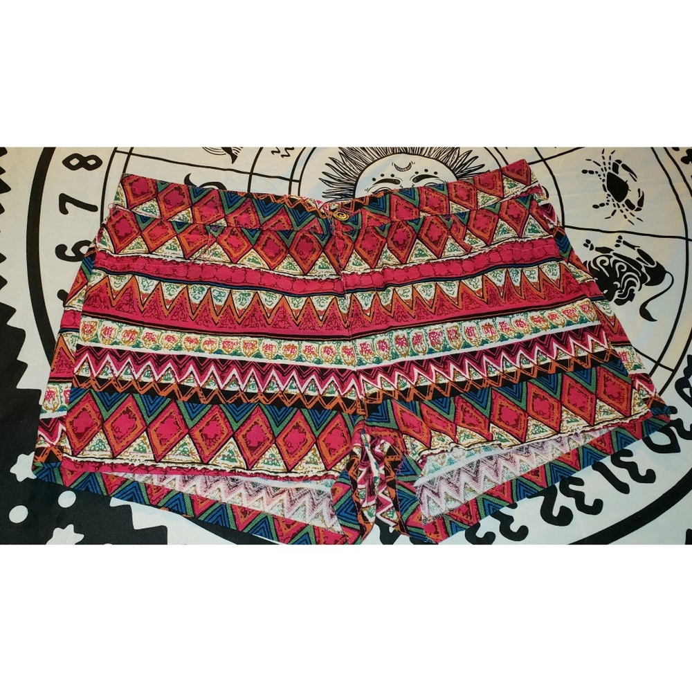 Geometric Aztec Print Lightweight Cloth Shorts